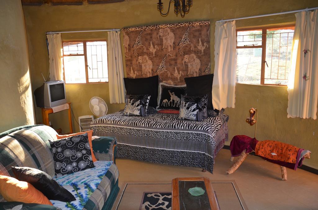 Bama Lodge Rietfontein Bilik gambar